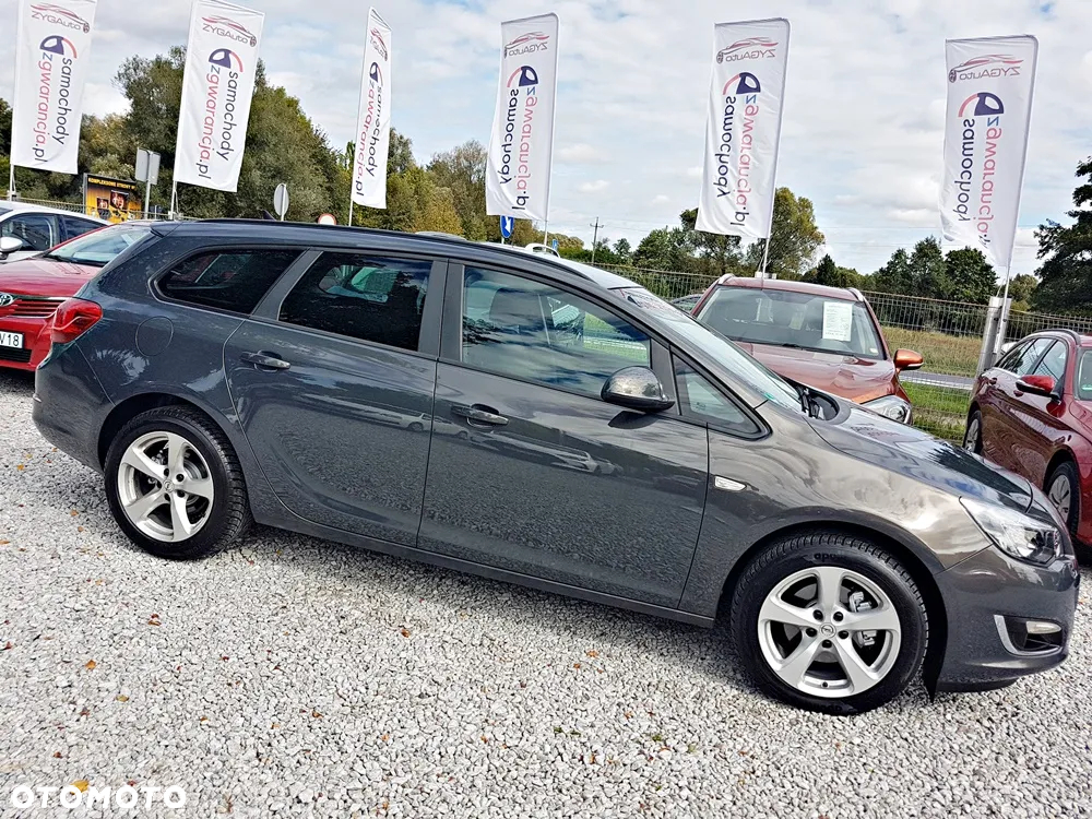 Opel Astra 2.0 CDTI Exklusiv - 30