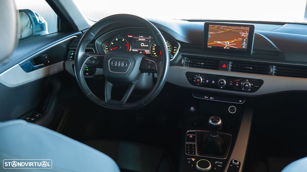 Audi A4 Avant 2.0 TDI Advance - 20