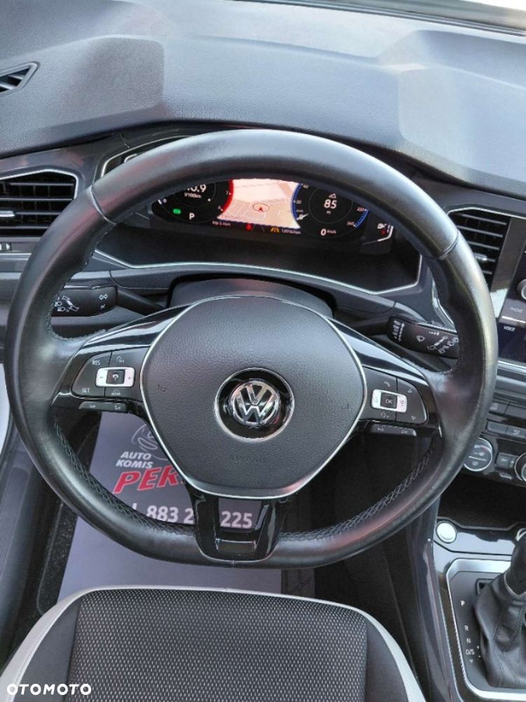Volkswagen T-Roc - 11