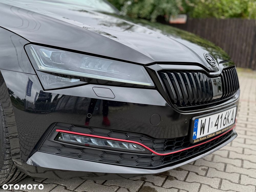 Skoda Superb 2.0 TDI Sportline - 34