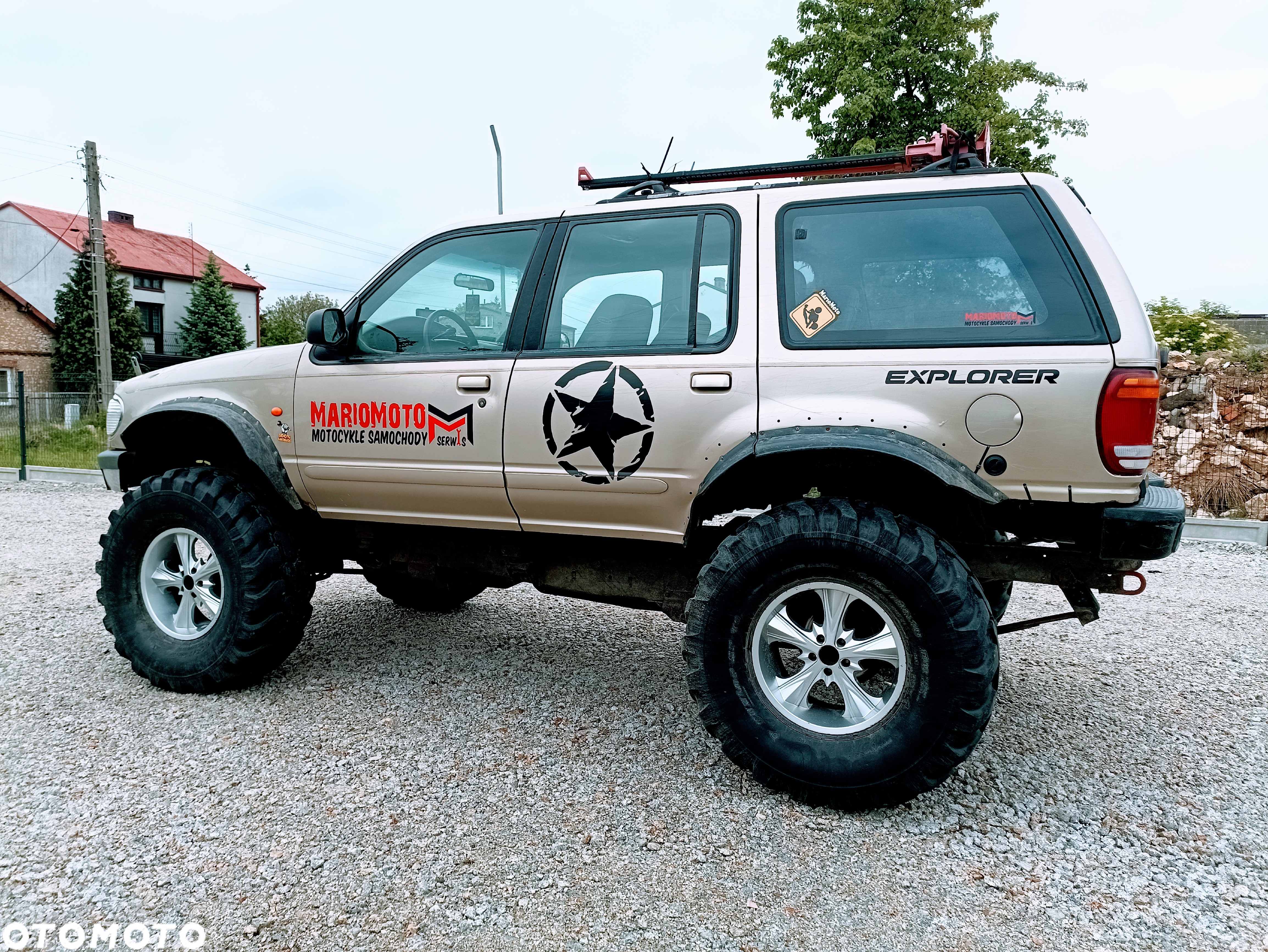 Ford Explorer 4.0 - 6