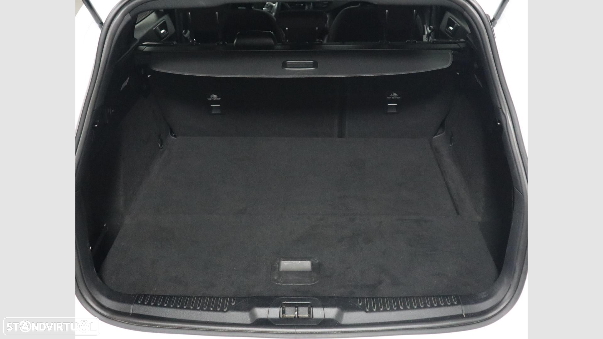 Ford Focus SW 1.0 EcoBoost MHEV ST-Line - 10