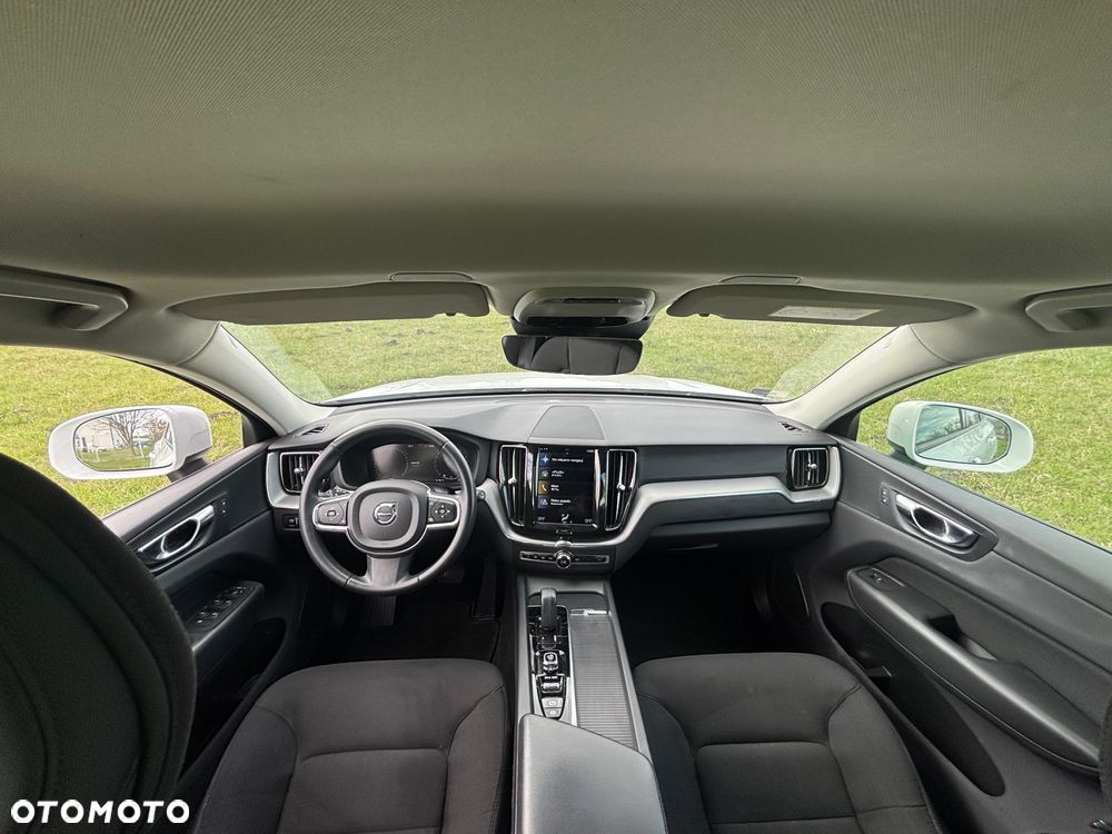 Volvo XC 60 B4 B Momentum - 13
