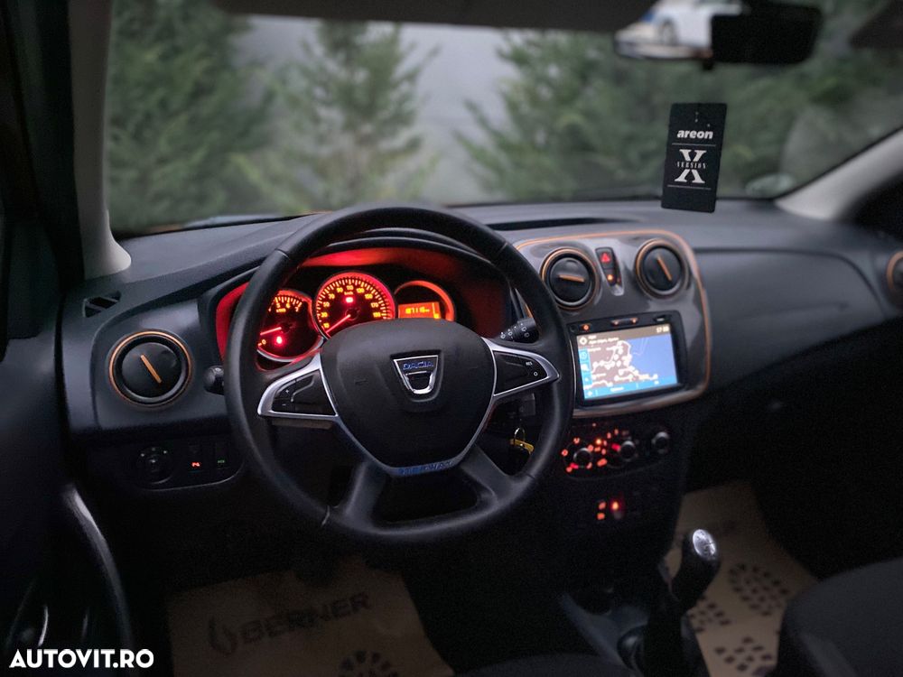 Dacia Sandero Stepway Blue dCi 95 Celebration - 9