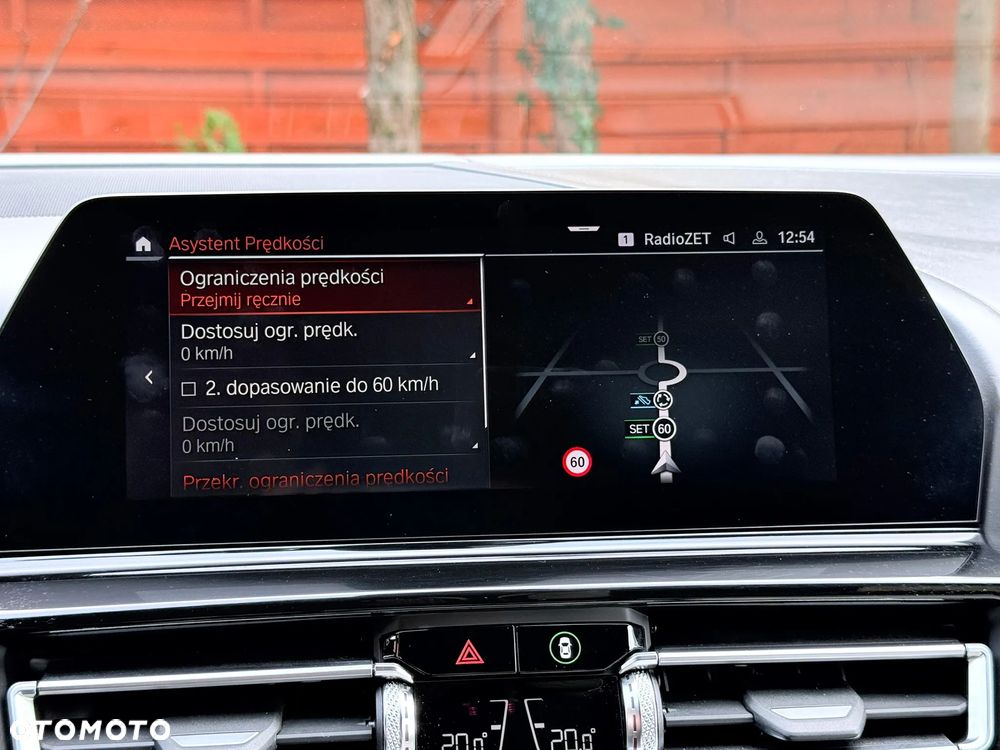 BMW Seria 8 - 29