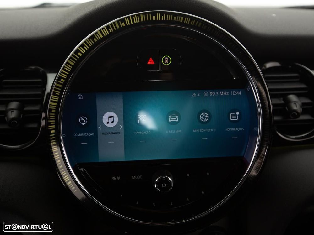 MINI 3 Portas Cooper SE Essential - 30