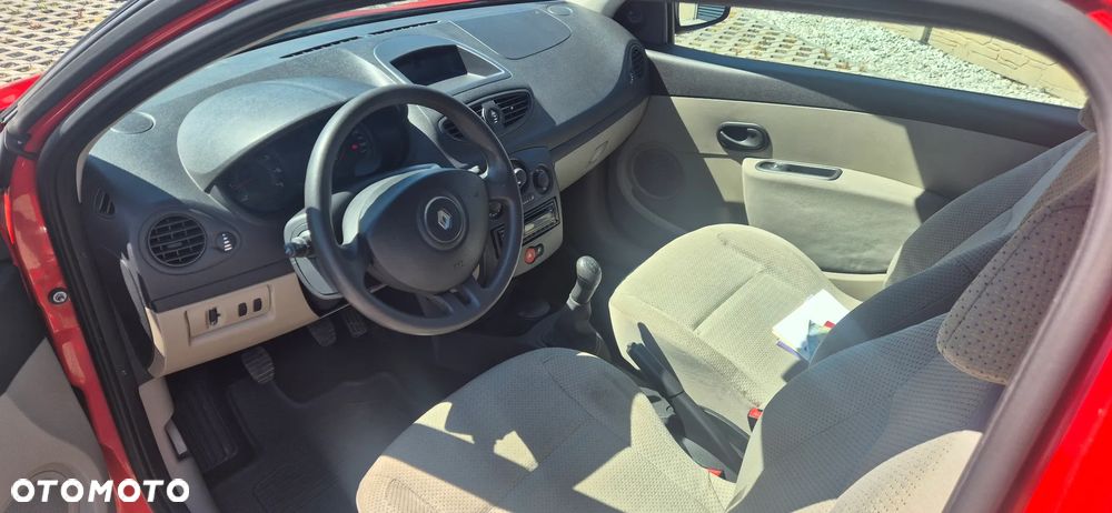 Renault Clio 1.2 16V Fairway - 6
