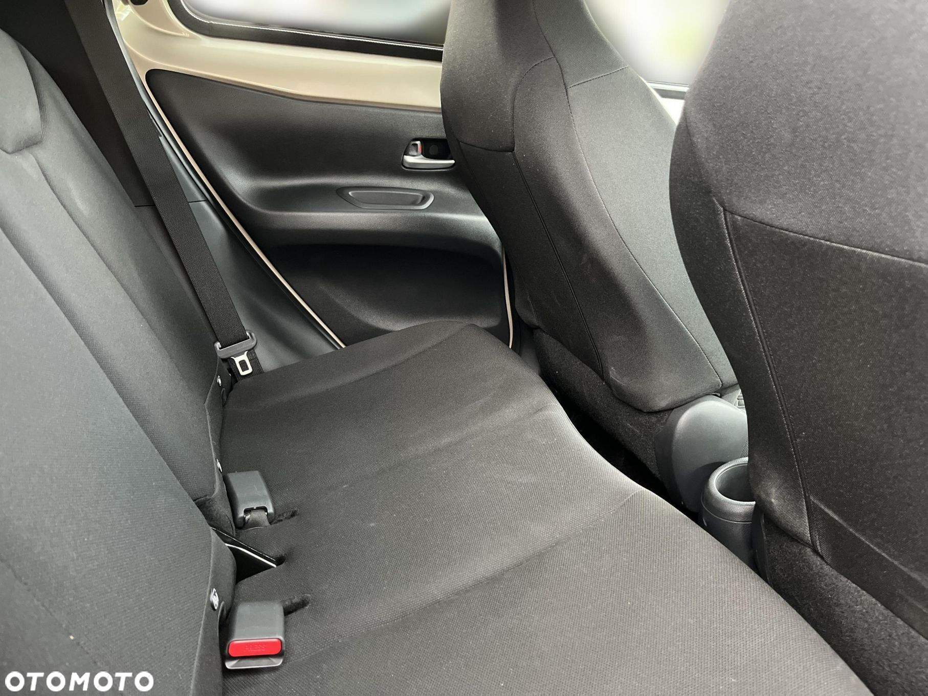 Toyota Aygo X 1.0 VVT-i Style CVT - 10