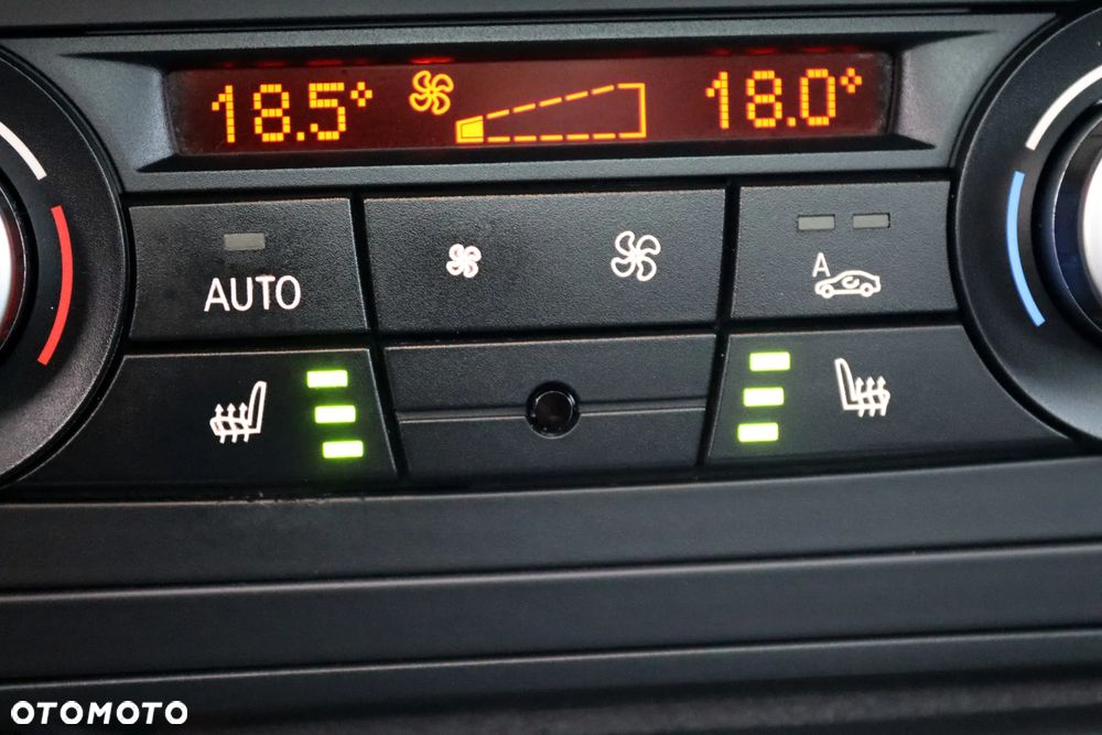 BMW X1 xDrive20d - 34