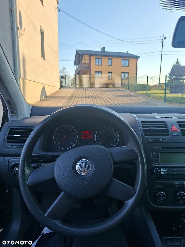 Volkswagen Golf 1.6 FSI Comfortline - 13