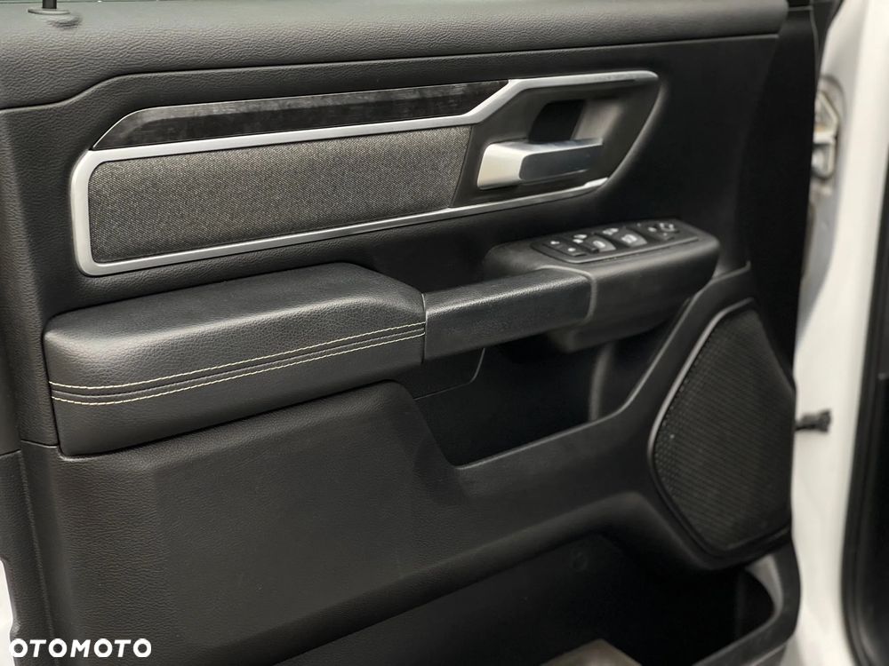 Dodge RAM 1500 5.7 4x4 - 22