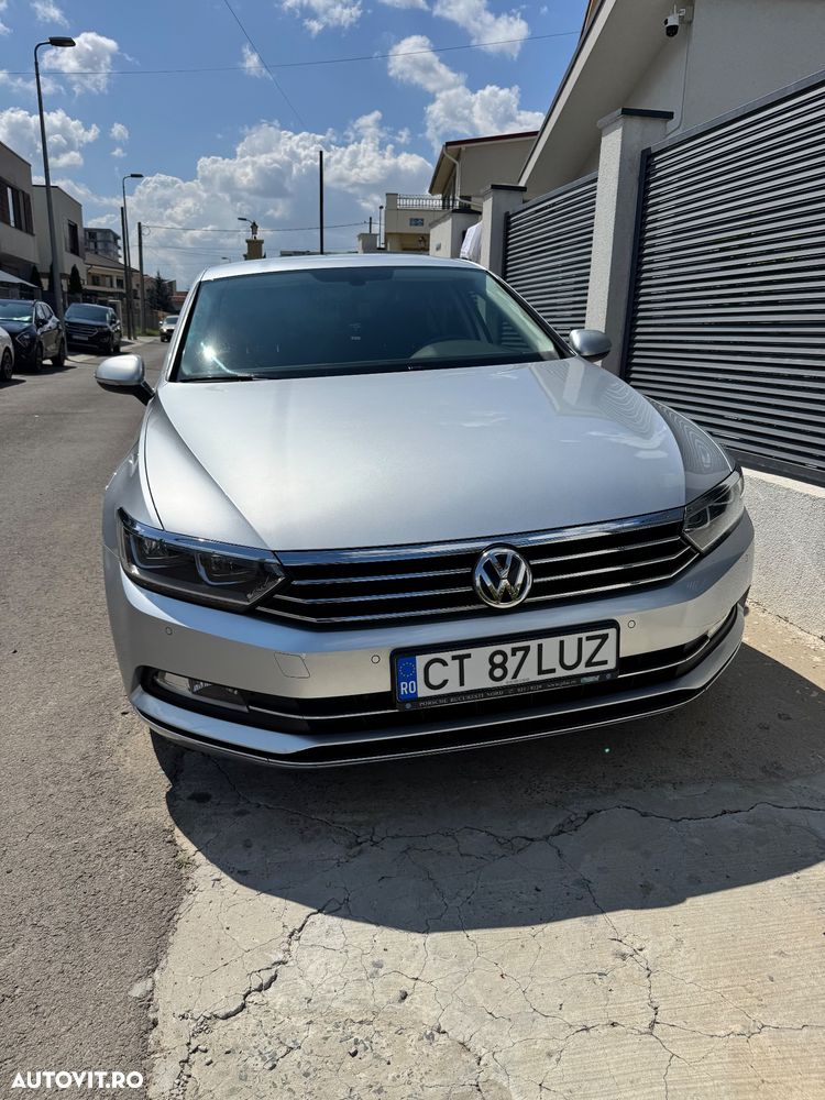 Volkswagen Passat 2.0 TDI DSG Highline - 10
