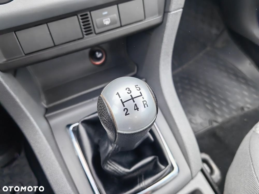 Ford Focus 1.6 Ambiente - 18