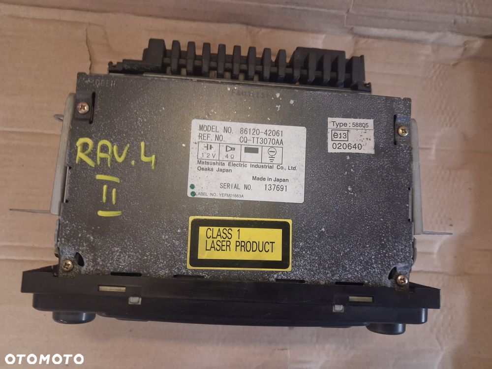 Radio TOYOTA RAV 4 II  OE - 2