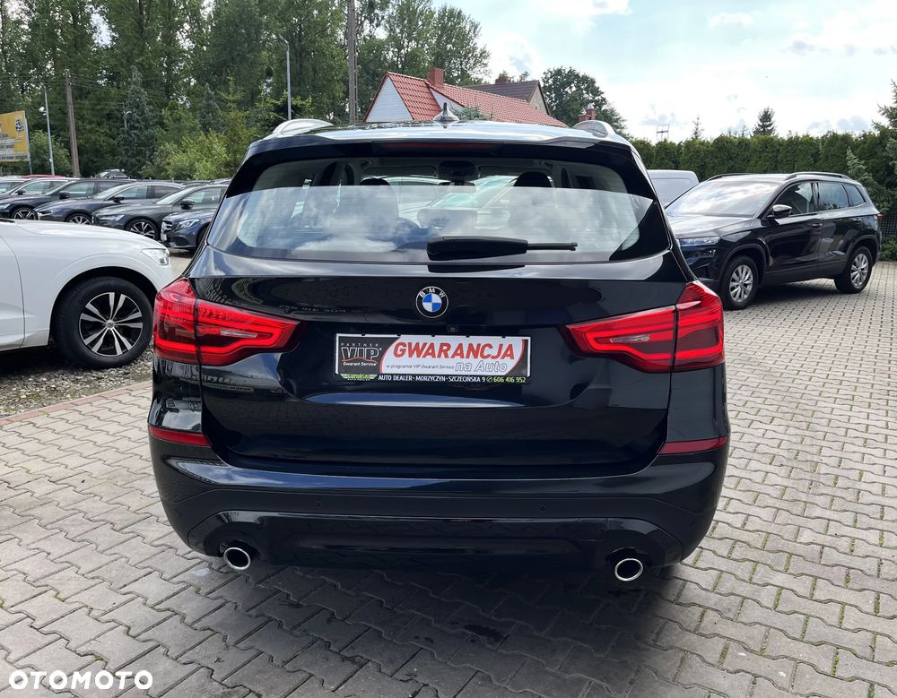 BMW X3 sDrive18d Advantage - 11