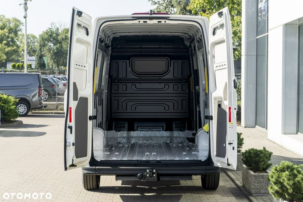 Volkswagen Crafter - 12