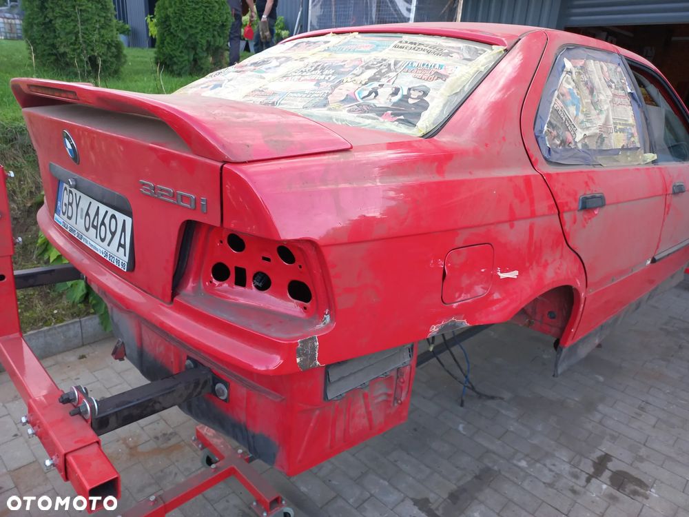 BMW Seria 3 - 12