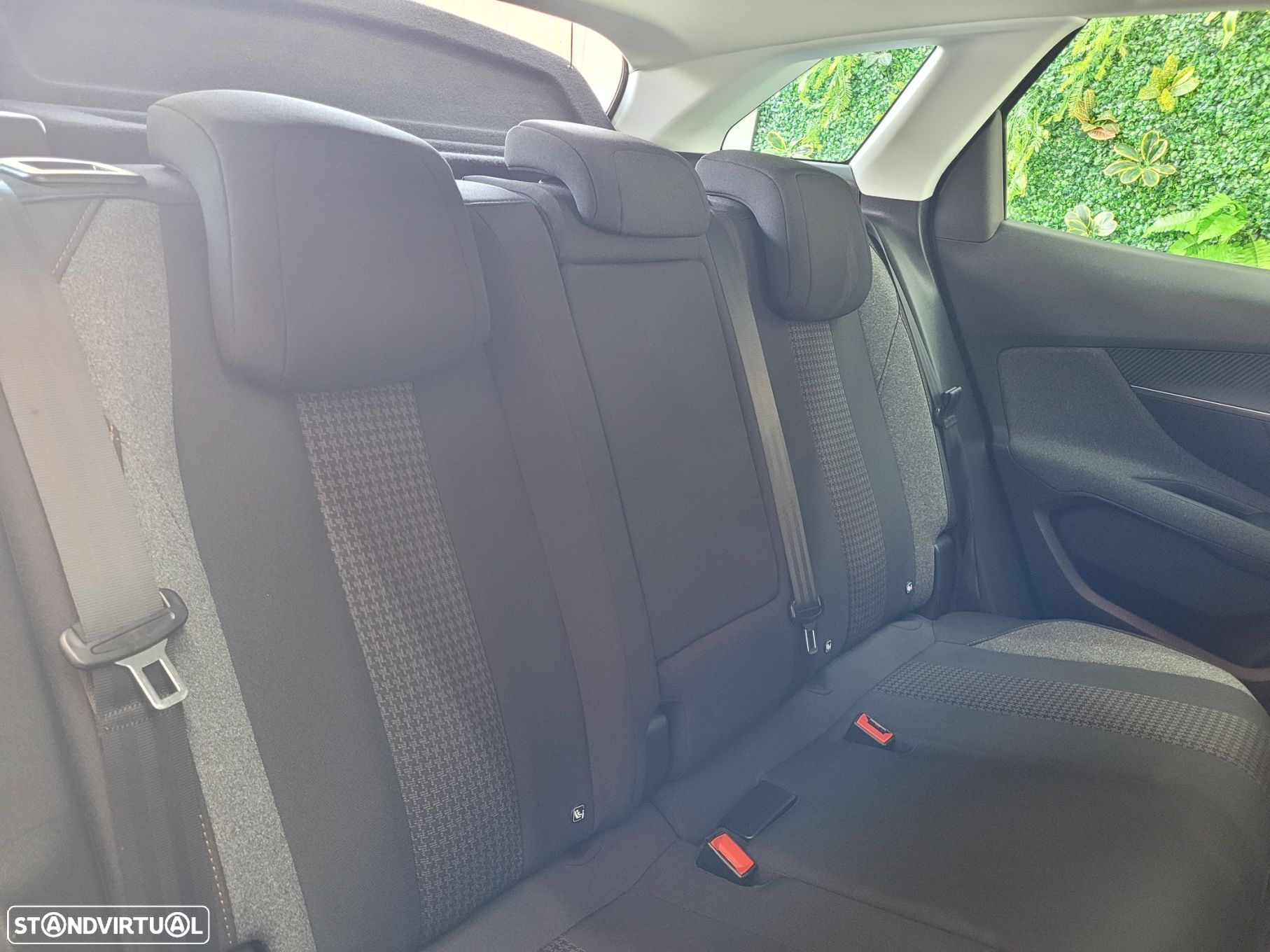 Peugeot 3008 1.2 PureTech Allure EAT8 - 18