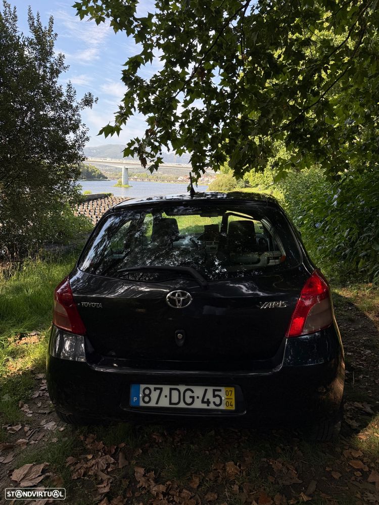 Toyota Yaris 1.4 D-4D AC - 4