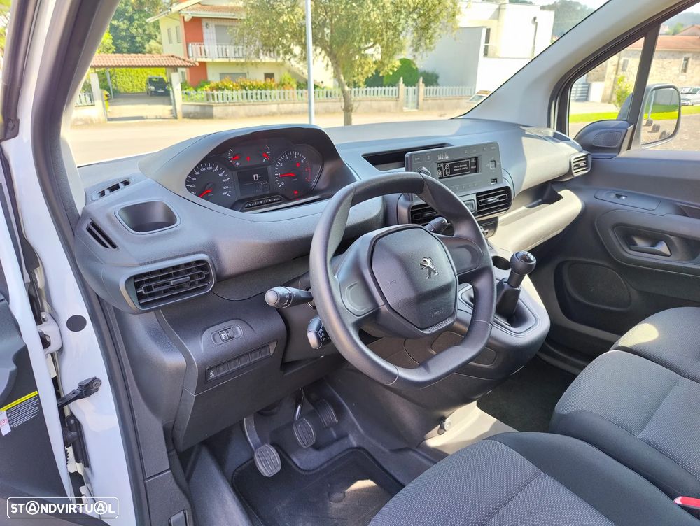 Peugeot Partner - 8