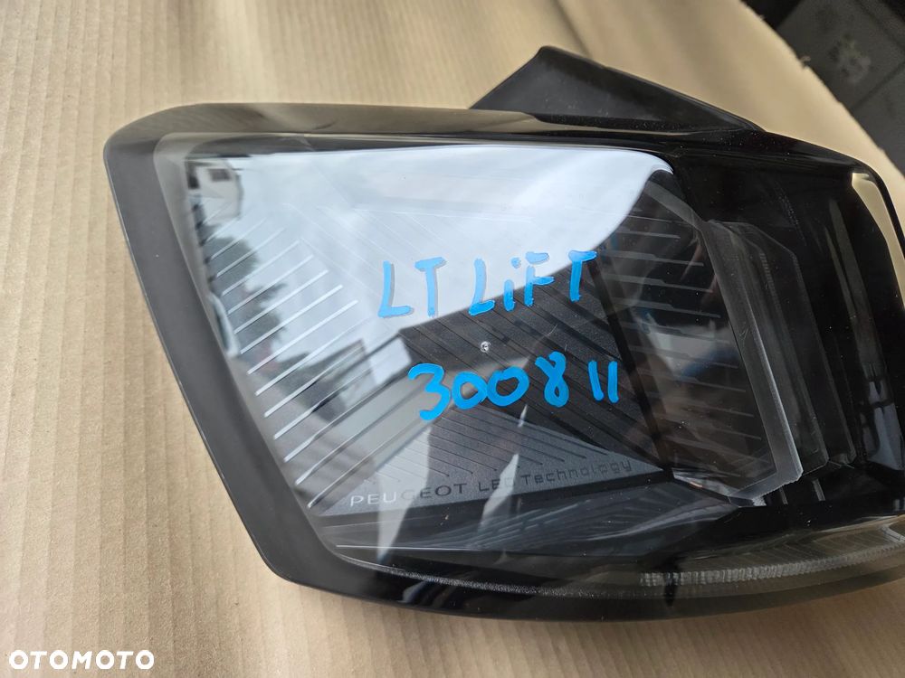 Lampa lewa tylna tył Peugeot 3008 II LIFT - 3