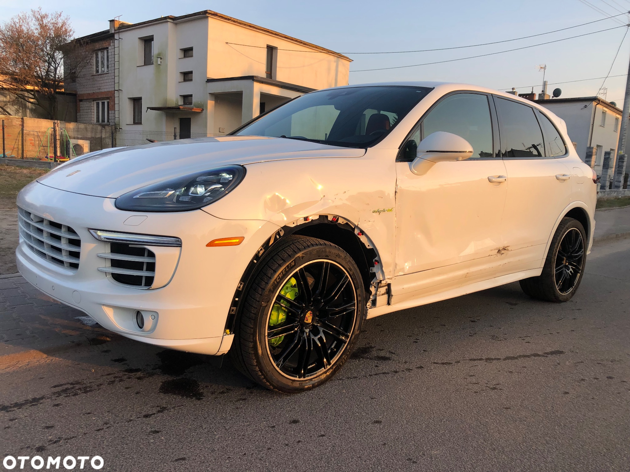 Porsche Cayenne S e-Hybrid - 4