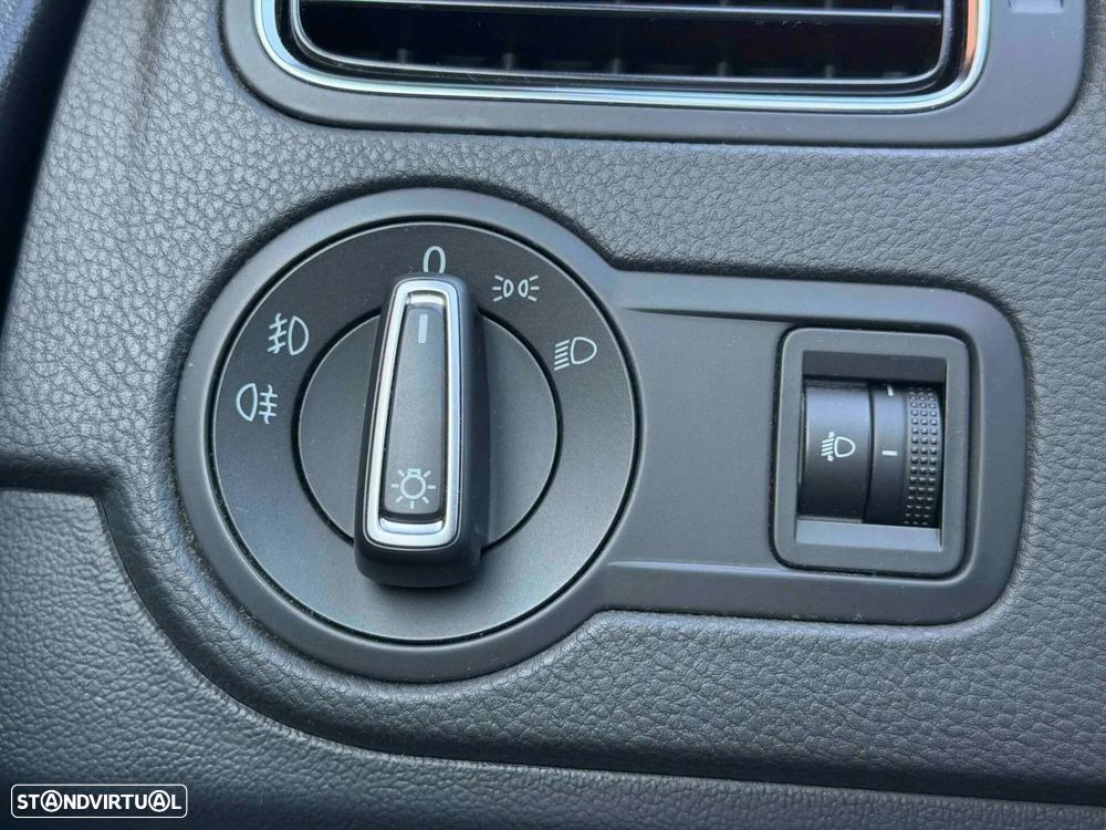 VW Polo 1.0 Trendline - 37
