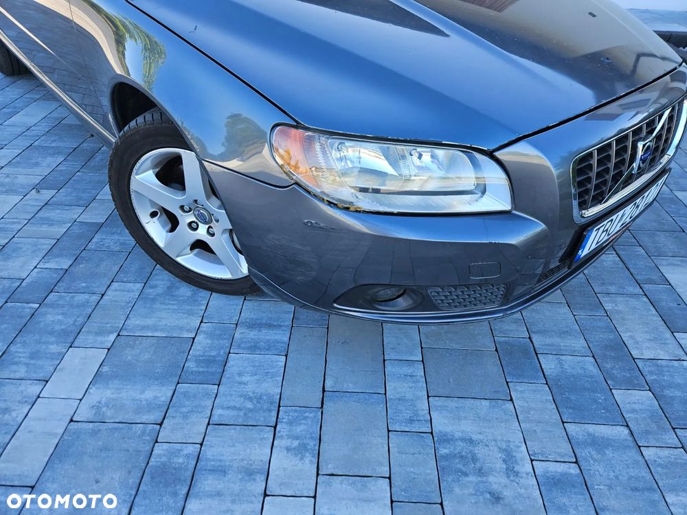 Volvo V70 2.4D Momentum - 20