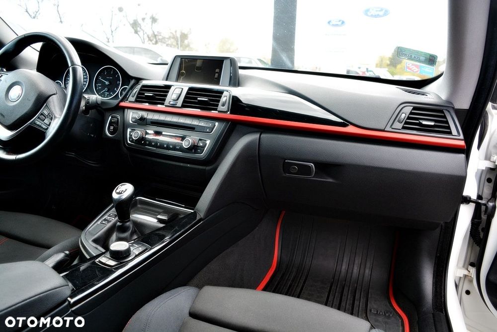 BMW 3GT 318d Modern Line - 11