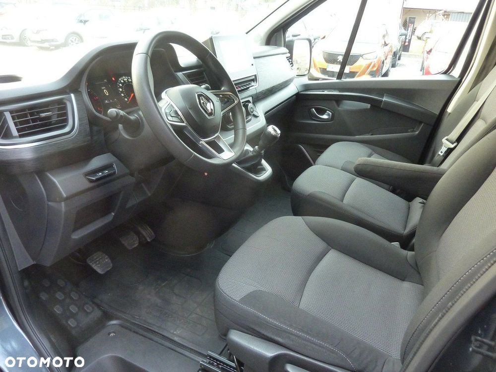 Renault Trafic - 11