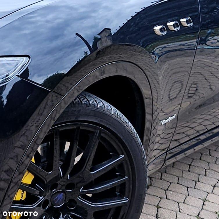 Maserati Levante - 16