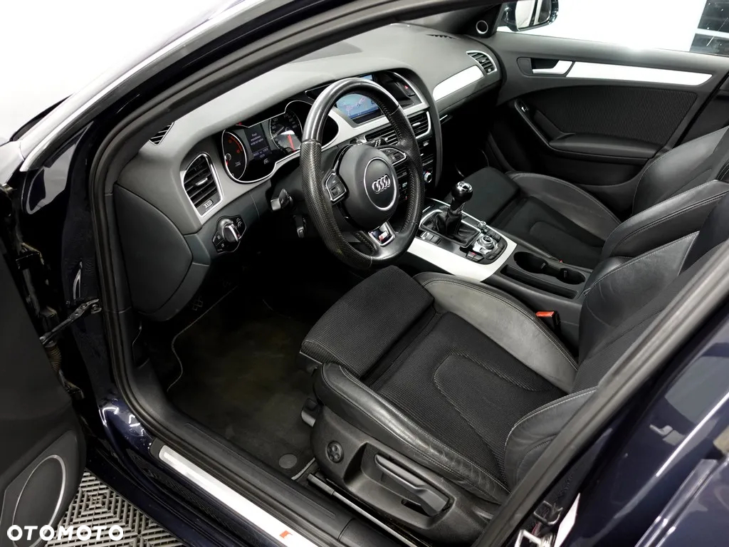 Audi A4 Avant 2.0 TDI DPF S line Sportpaket - 13