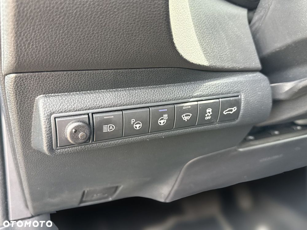 Toyota Corolla - 22