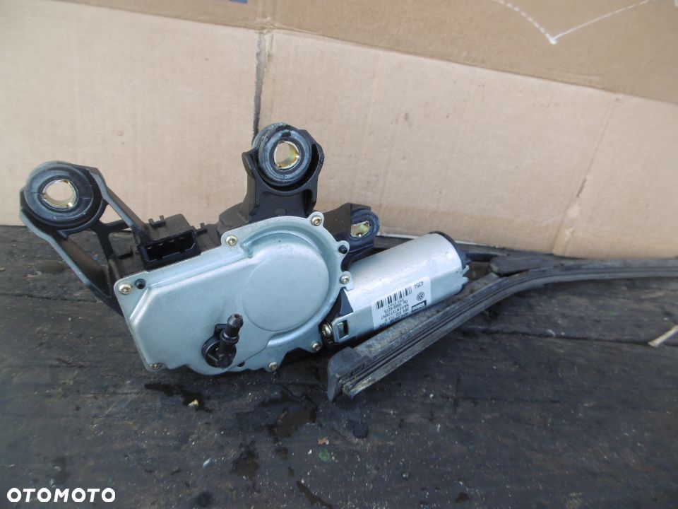 Silniczek wycieraczek  VW PASSAT B5 LIFT kombi 3B9955711F +ramię wycieraczki - 3