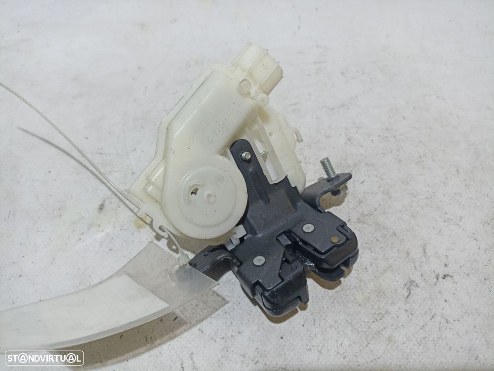 Fechadura / fecho da mala TOYOTA Auris Hatchback (_E18_) - 2