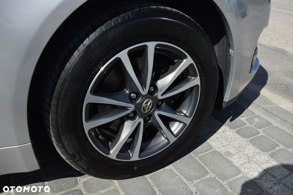 Toyota Avensis 1.8 Prestige - 15