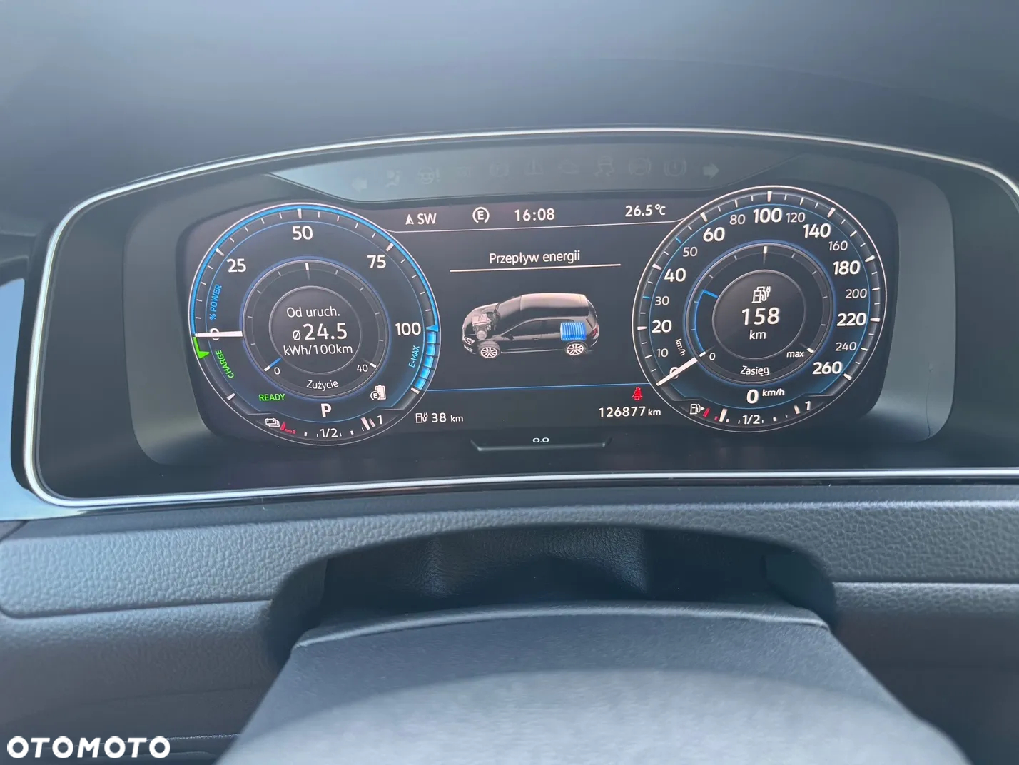 Volkswagen Golf - 6