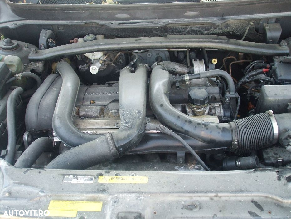 Dezmembrez Volvo XC90 T6 2,4D SI 2,9 BENZINA - 4