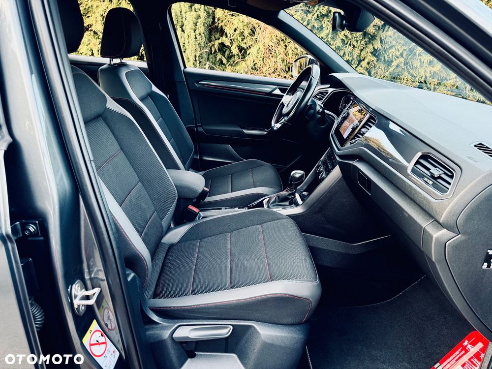 Volkswagen T-Roc - 31