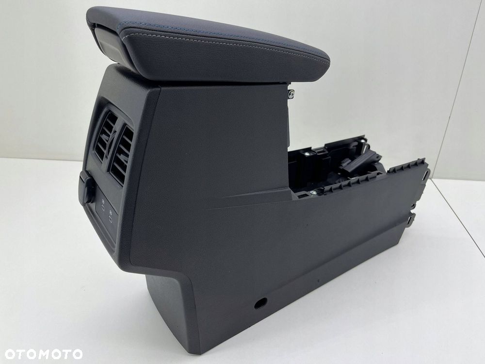 RENAULT SYMBIOZ TUNEL ŚRODKOWY PODŁOKIETNIK 969104517R - 1