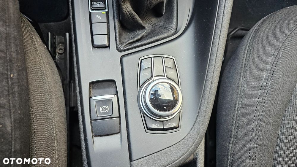 BMW X1 sDrive18d Advantage - 38