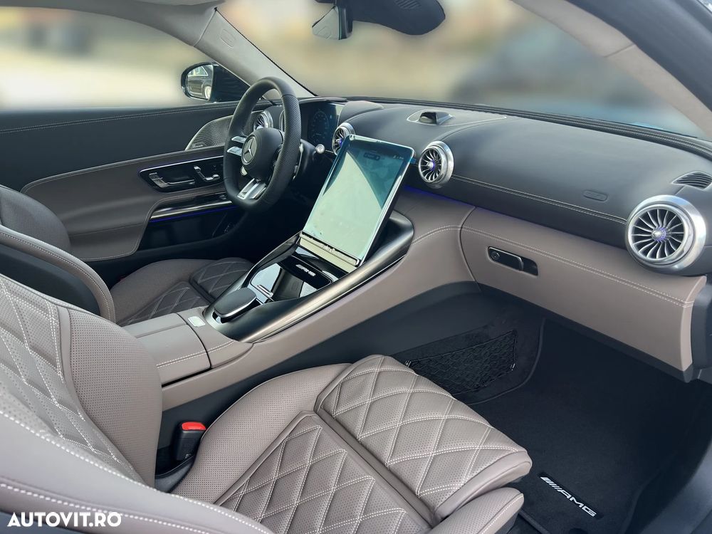 Mercedes-Benz AMG GT Coupe 55 4Matic+ - 13