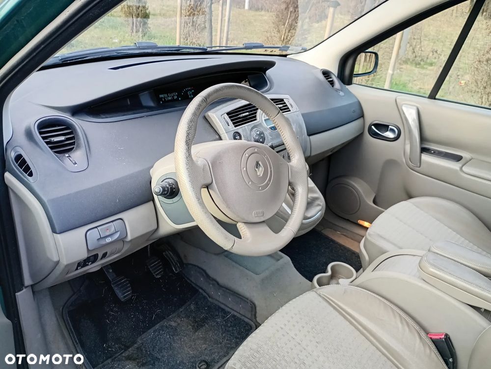 Renault Scenic 1.6 Confort Privilege - 8