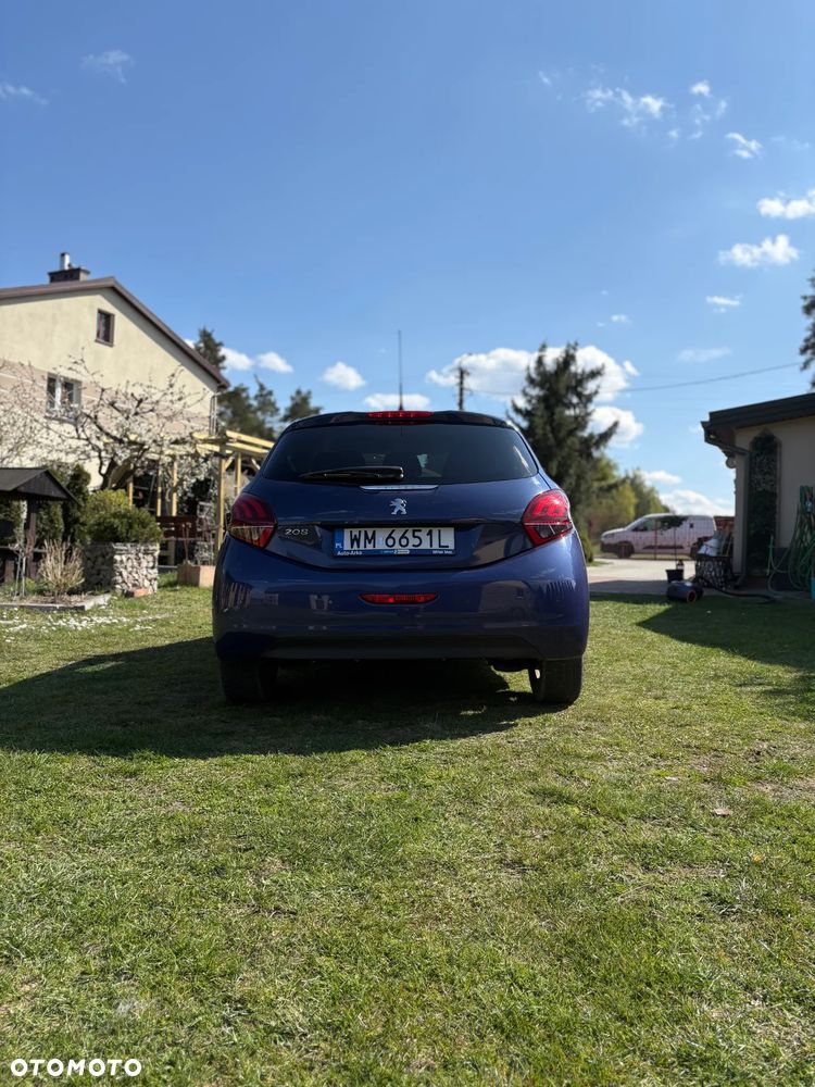 Peugeot 208 1.2 PureTech Style - 18