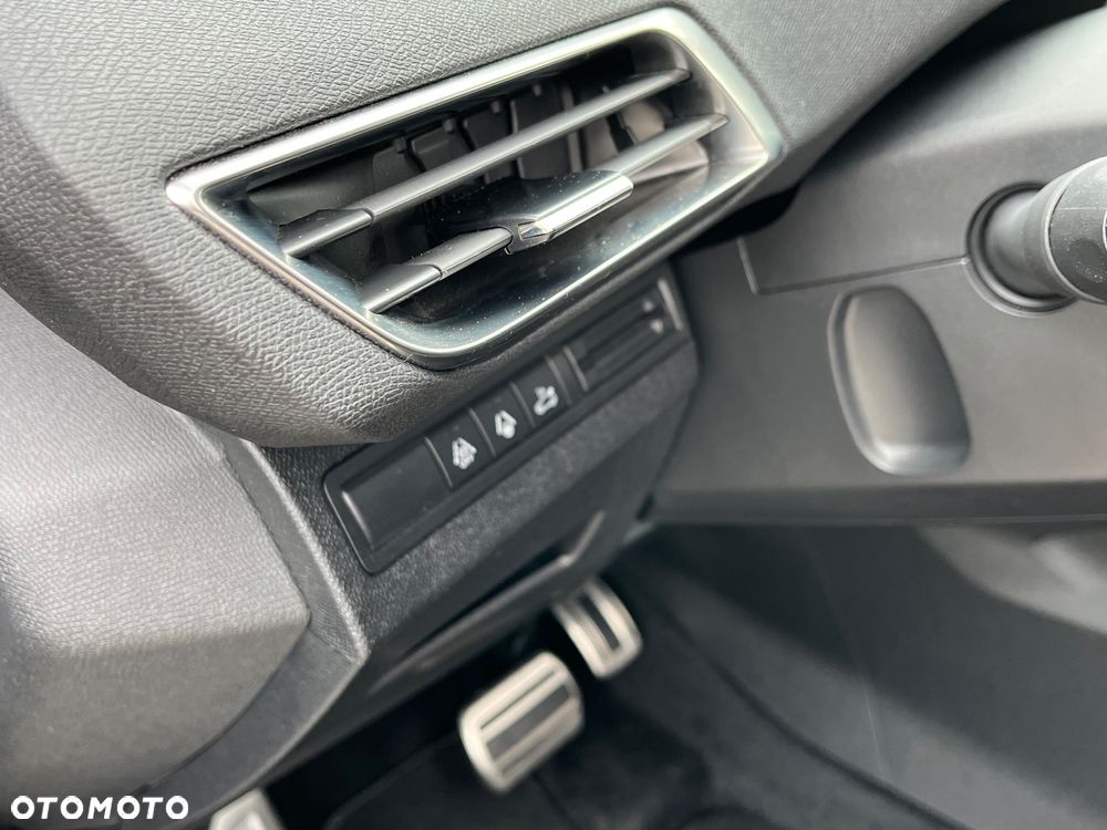 Peugeot 3008 1.5 BlueHDi GT S&S EAT8 - 22