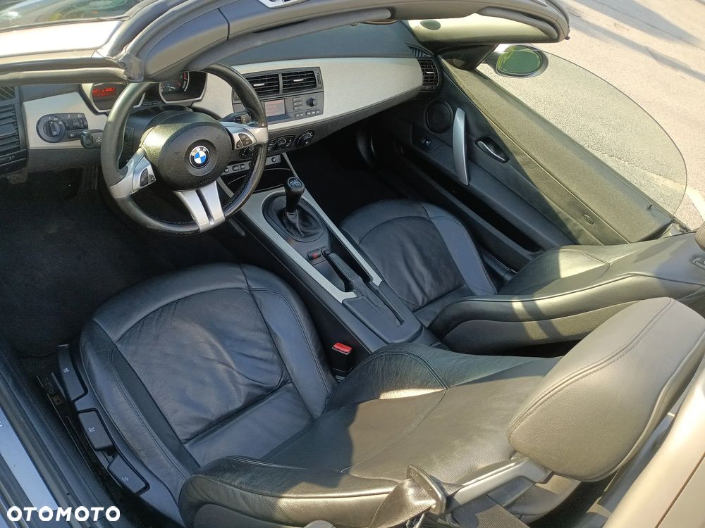 BMW Z4 2.2i - 14