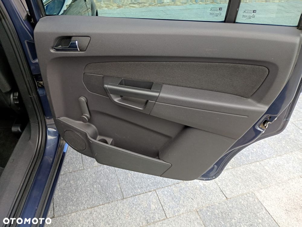 Opel Zafira 1.8 Edition 111 Jahre - 14