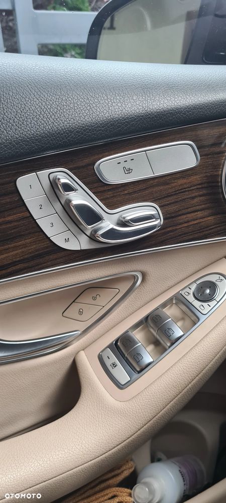Mercedes-Benz GLC - 23