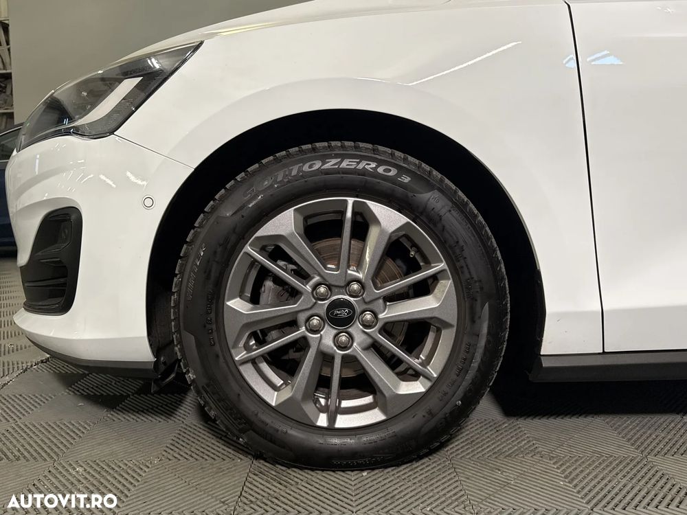 Ford Focus - 13