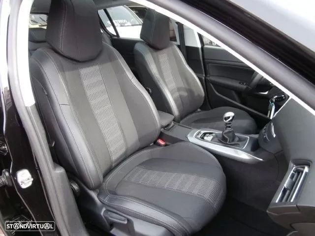 Peugeot 308 1.5 BlueHDi Allure Pack - 33